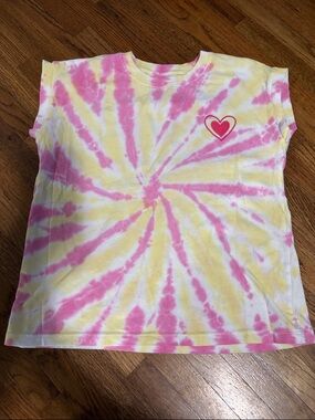 Cat & Jack girls size L (10-12) yellow and pink tie dye tee shirt with heart